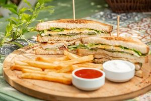 classic-chicken-club-sandwich