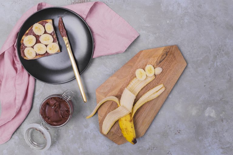 banana-and-chocolate-spread